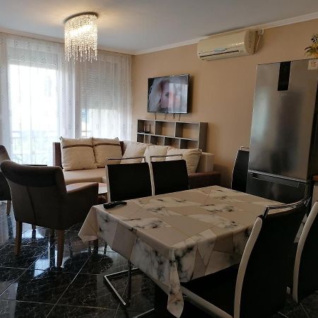 Bettina47 Apartman Hajdúszoboszló Eksteriør bilde